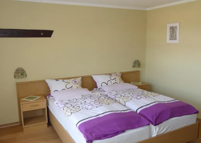 Zur Muehle Bed & Breakfast